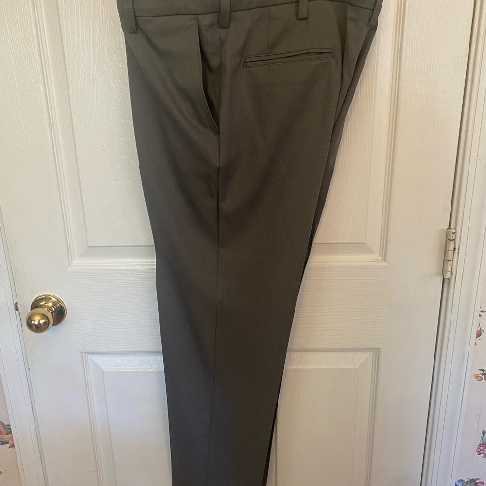 Haggar Men’s Dress Pants 38 x 30